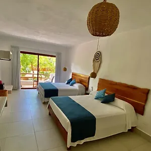 Niik **** Tulum Pueblo