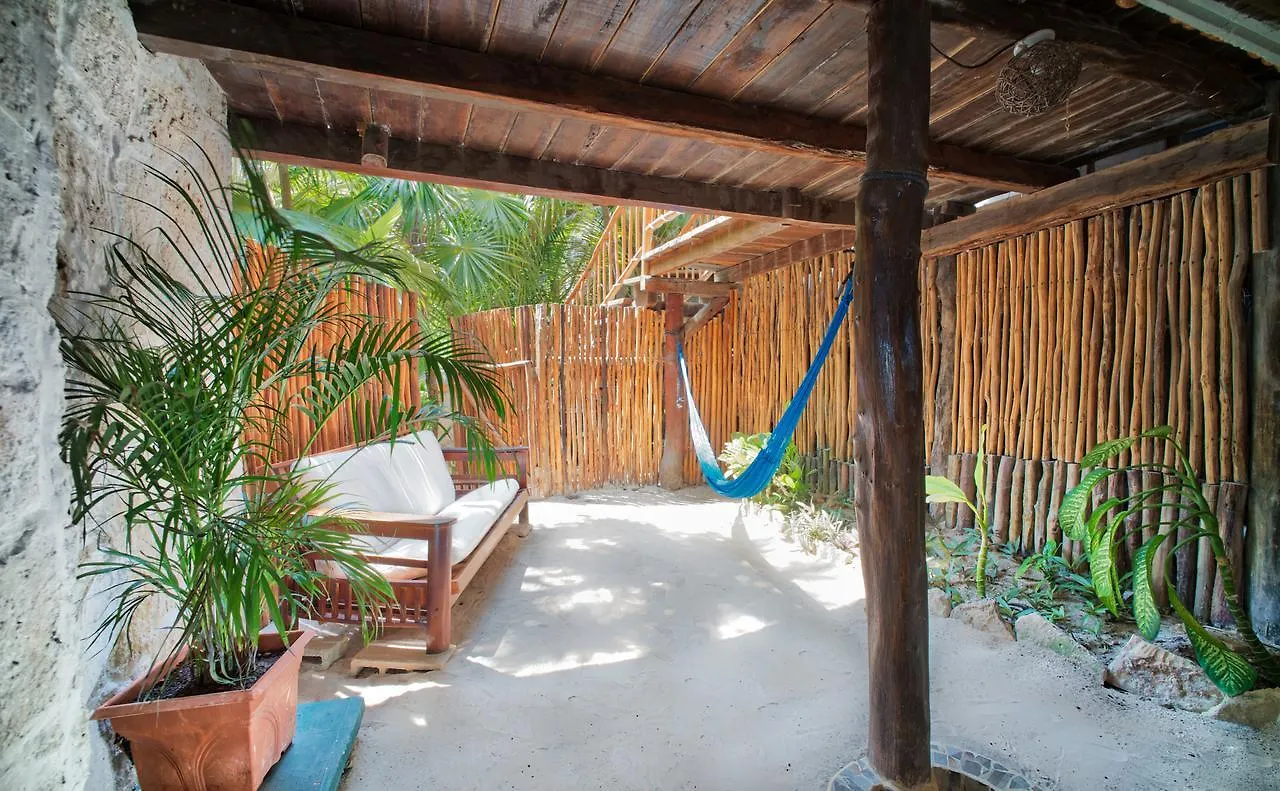 Playa Canek Beachfront Eco Hotel Mexiko